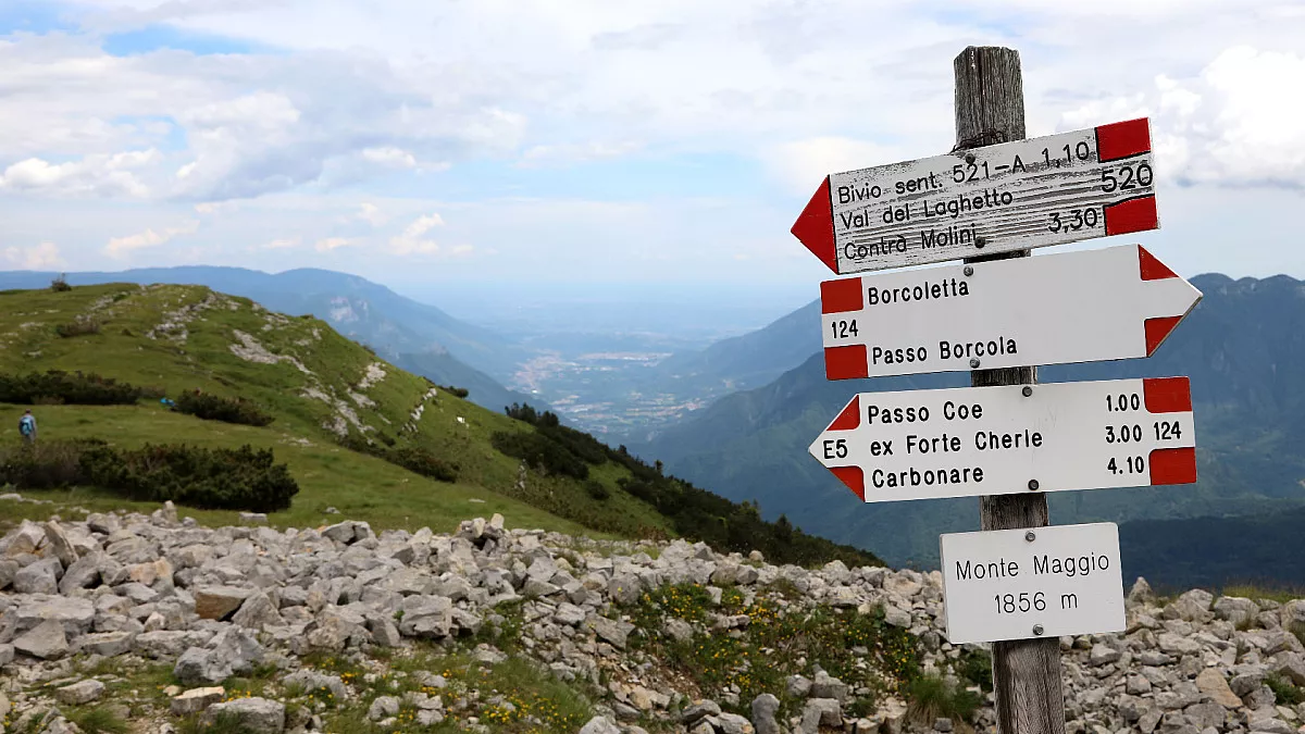 Passo della Borcola, trekking
