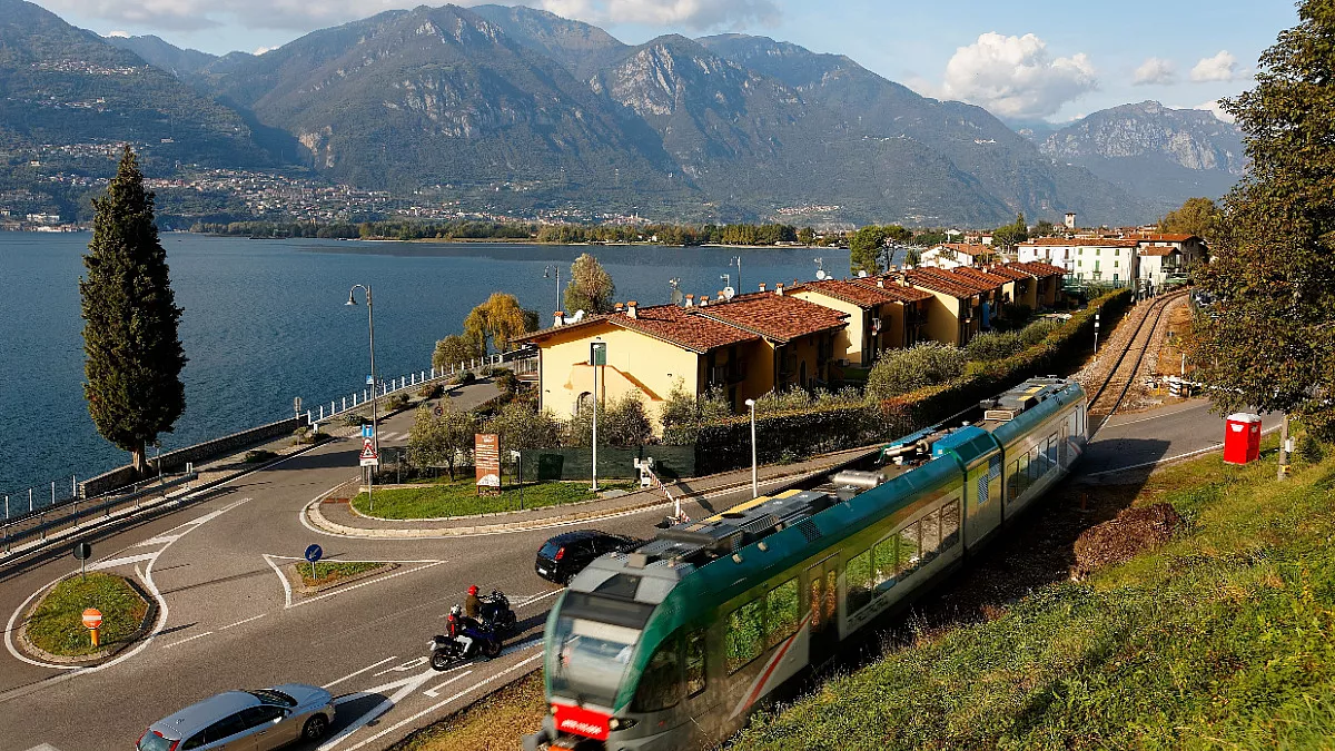 Pisogne, Lago d'Iseo. Shutterstock_2195051645