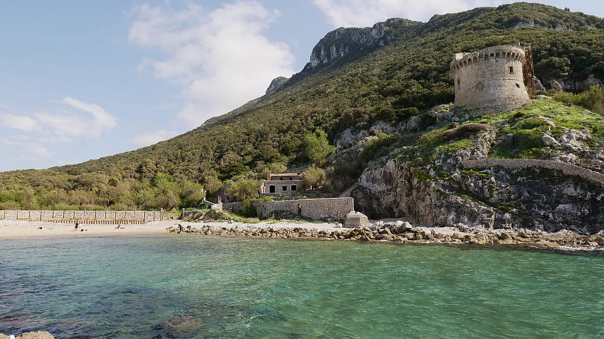 Torre Paola, Sabaudia, al Promontorio del Circeo. Shutterstock_2617942291