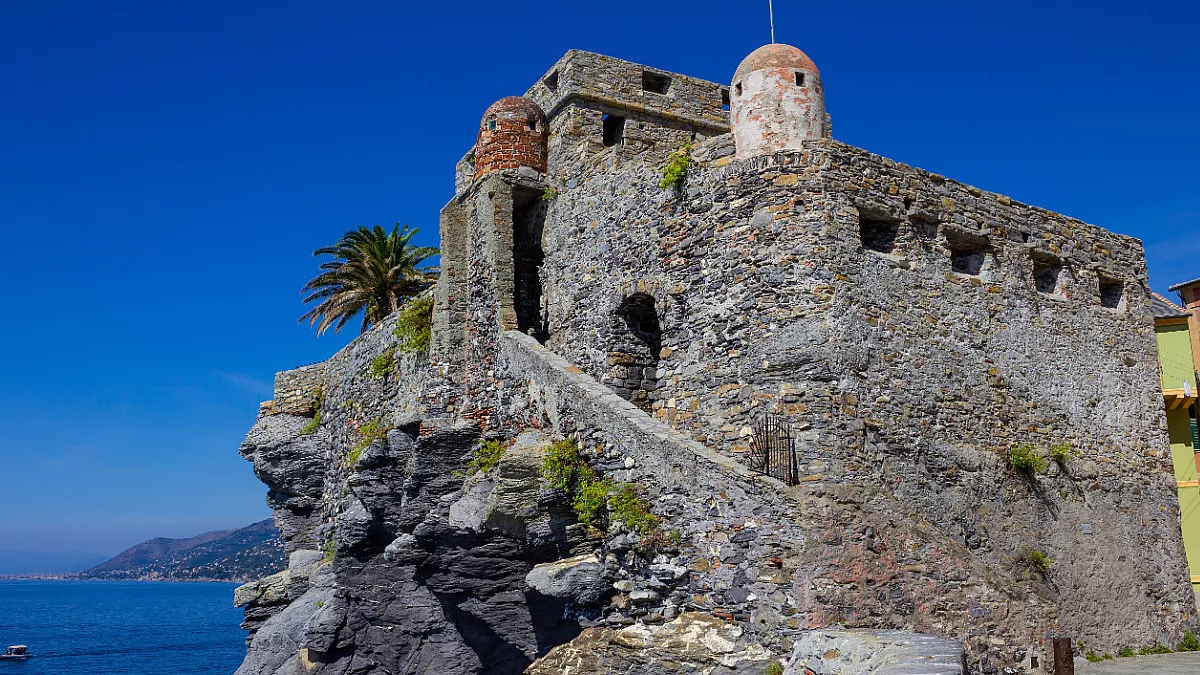 Castel Dragone o Castello della Dragonara, Camogli, Liguria. Shutterstock_1538505668