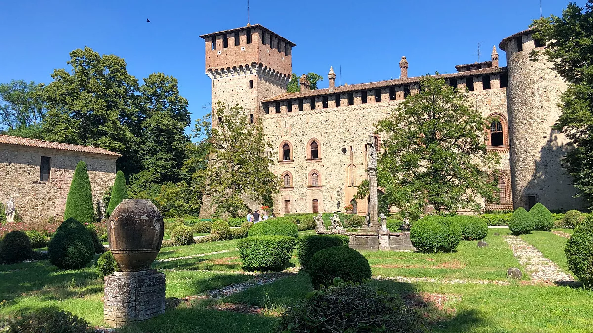 Castello di Grazzano Visconti, Emilia Romagna. Shutterstock_2340578975
