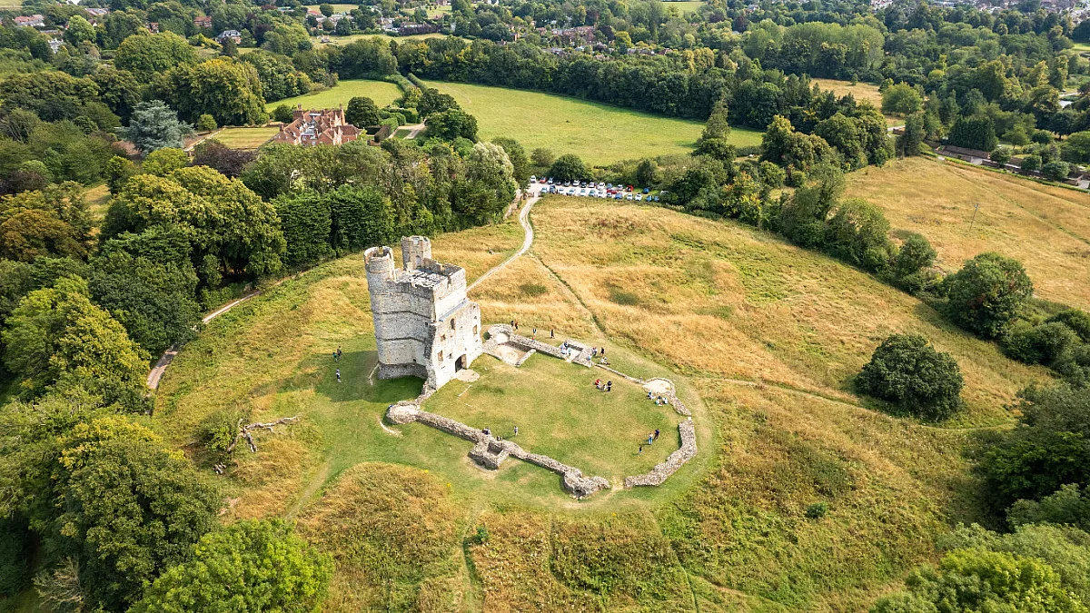 Donnington Castle, Newbury. Shutterstock_2504999527