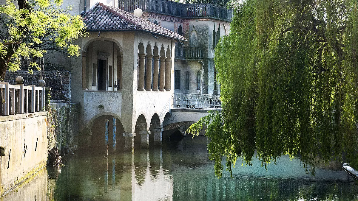 Sacile, fiume Livenza. Shutterstock_514623931