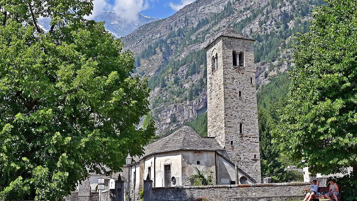 La Chiesa Vecchia, nella frazione di Dorf, Macugnaga.
