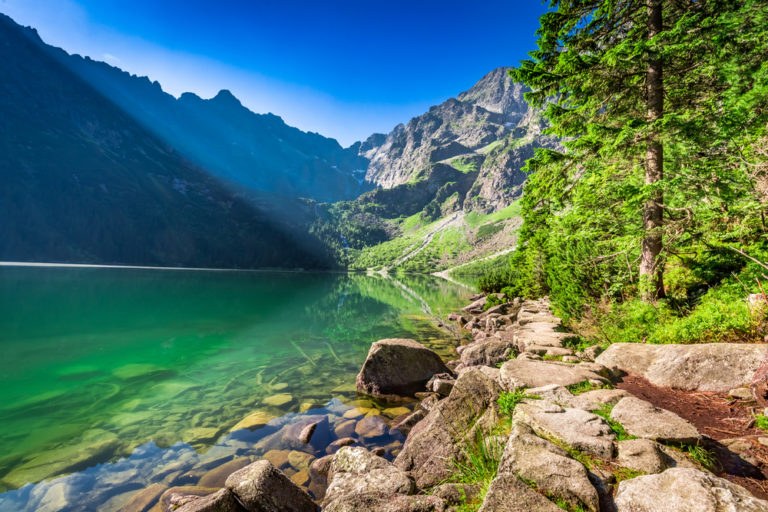 Viaggio in moto: gli itinerari della primavera shutterstock 518870644 768x512 - Viaggio in moto: gli itinerari della primavera