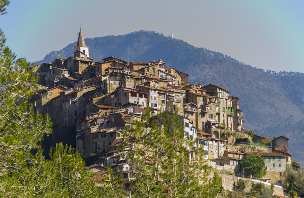 borghi liguri, Apricale