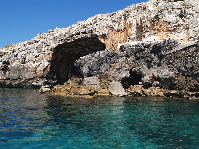 Grotta dei giganti Leuca Grotta dei giganti Leuca