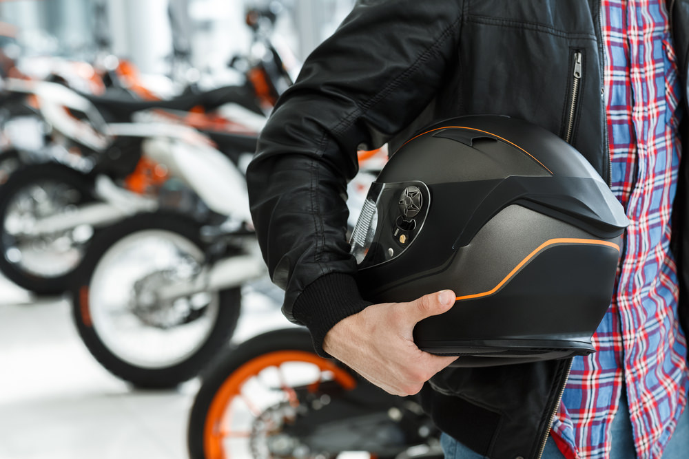 Casco jet, norme di sicurezza