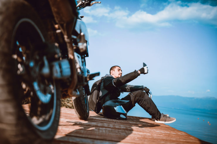 Estate in moto: come scegliere l'abbigliamento adatto - TrueRiders
