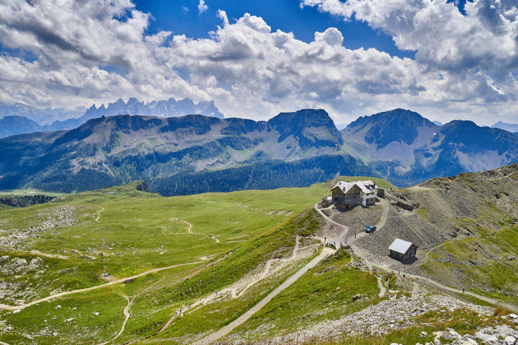 Passo San Pellegrino, in moto sull'Alpe di Lusia TrueRiders