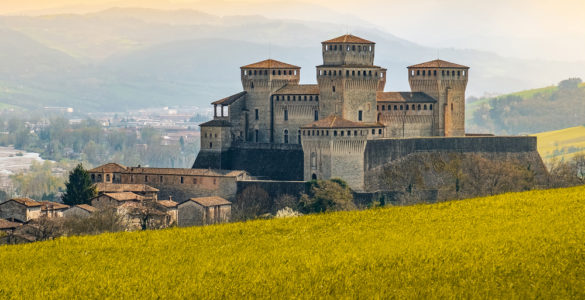 castelli del ducato di parma e piacenza - Torrechiara