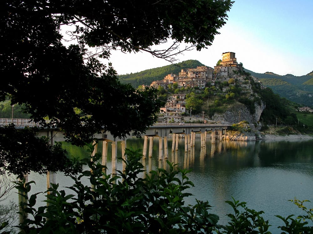 Lago del Turano