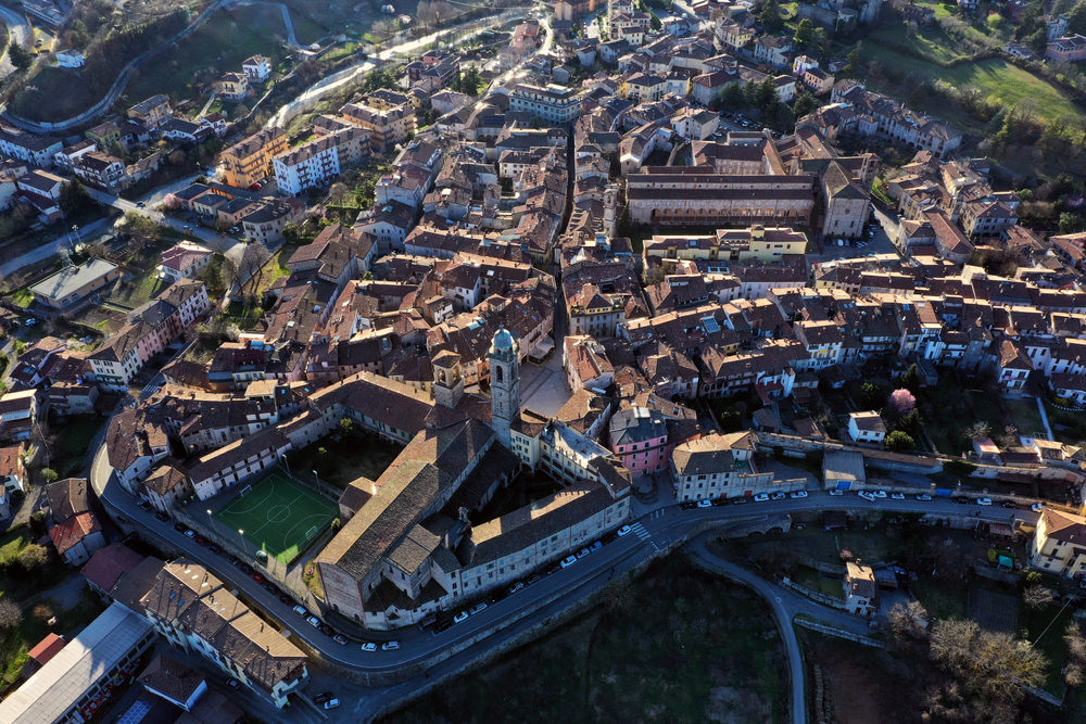 Sali a Borgo, Bobbio