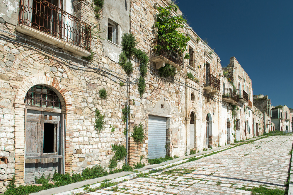 Borghi abbandonati, Craco