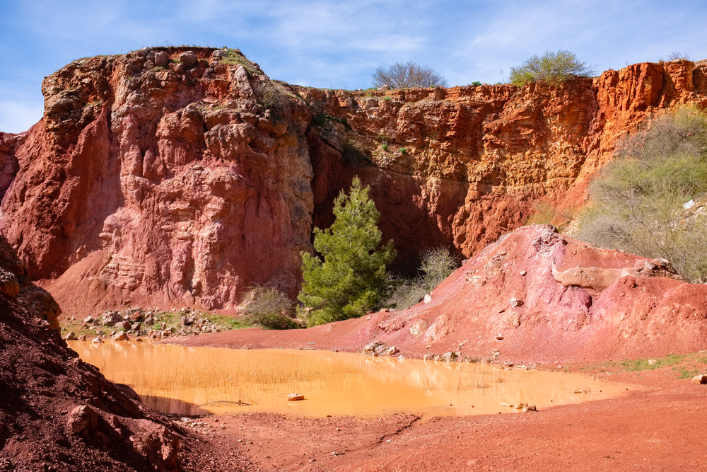 Spinazzola, cava di bauxite