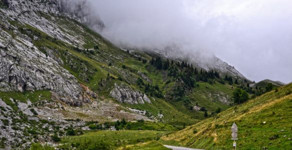 Col des Aravis
