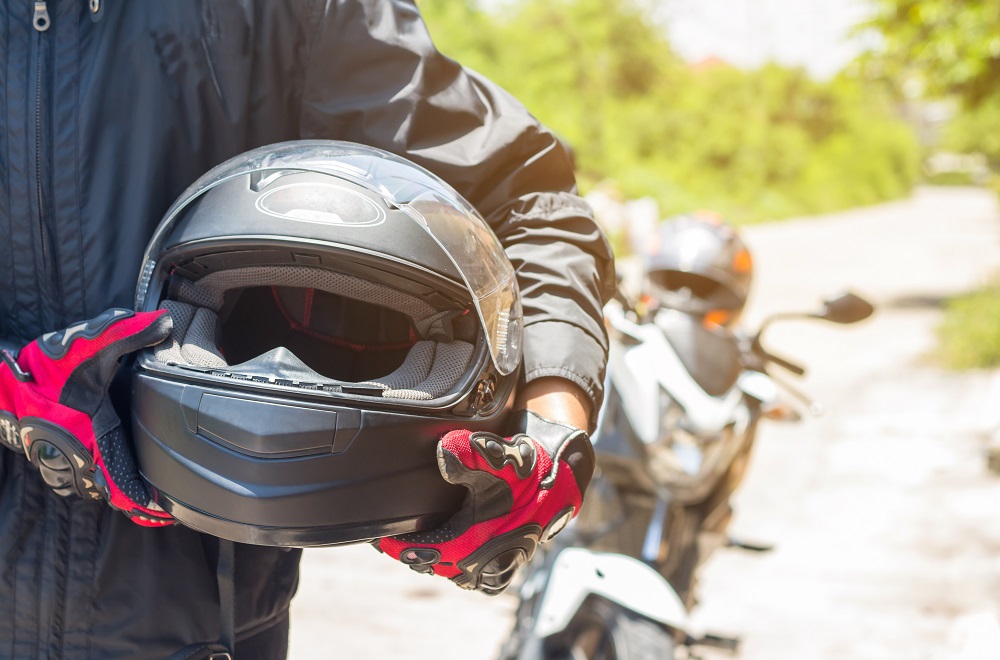 Come smaltire casco moto? Consigli e regole da seguire | TrueRiders