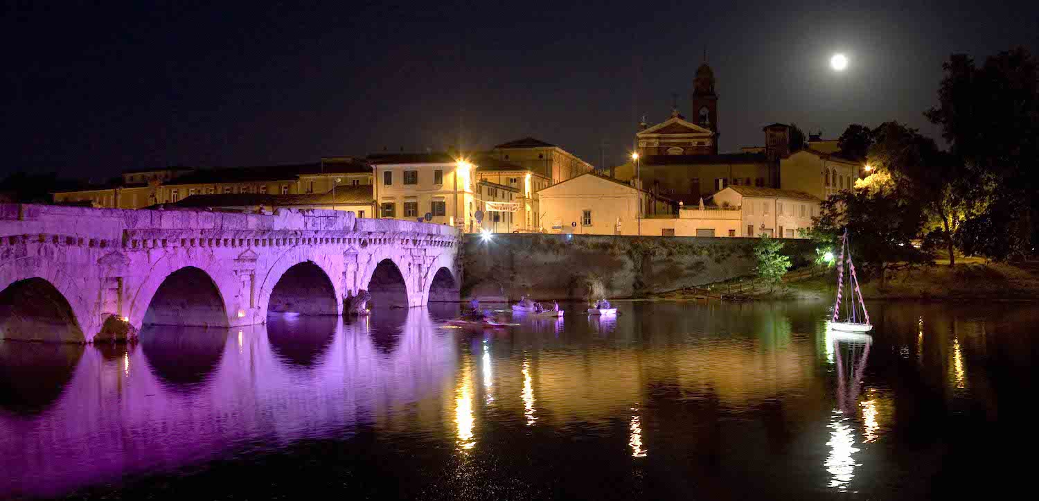 La Notte Rosa Rimini in moto per l'evento TrueRiders
